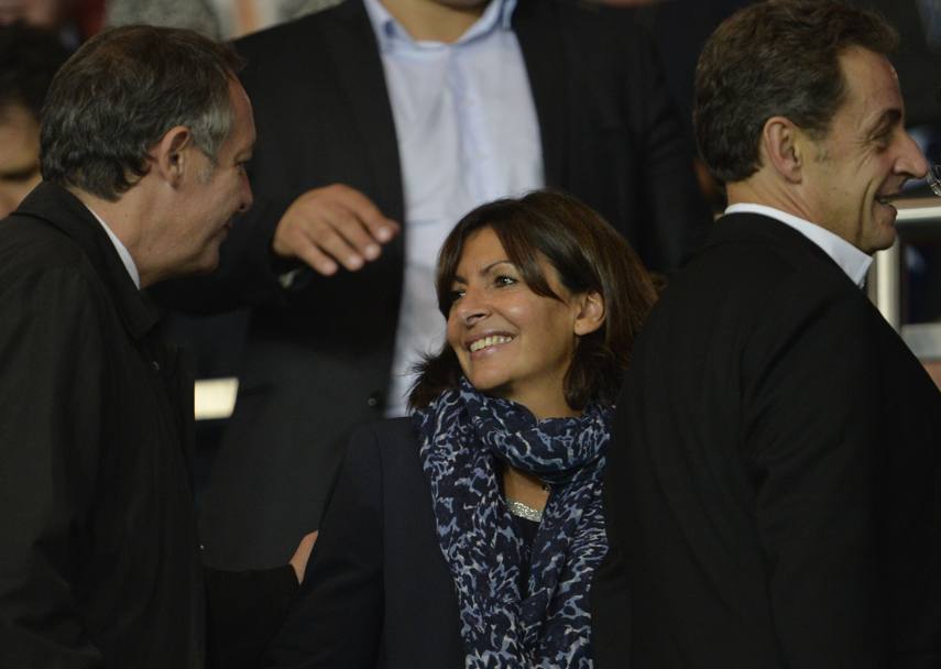 Sarkozy e Anne Hidalgo, sindaco di Parigi. Afp